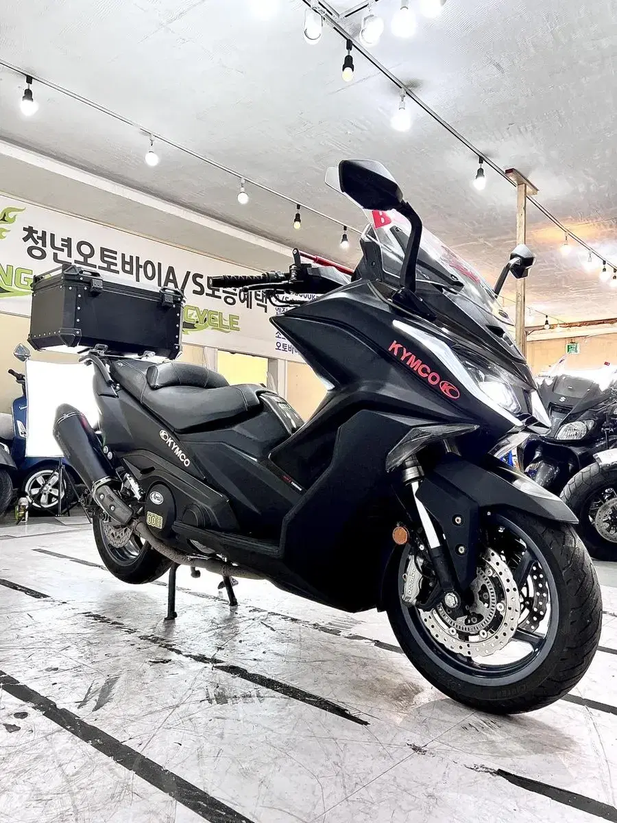 ( 킴코 ) AK 550 i 21년식 아크라포빅 부산울산대구창원서울경주